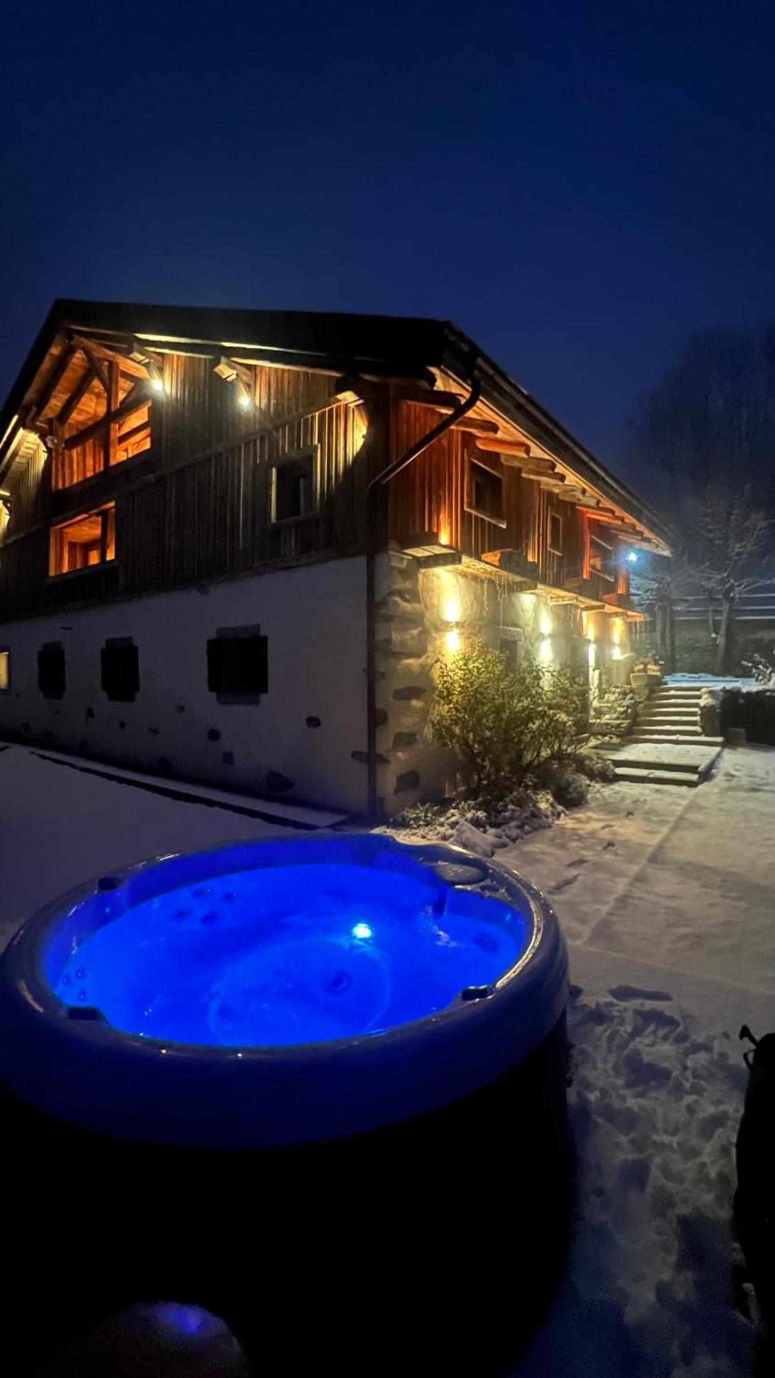 Wanderful Life Montblanc Refuge Haut De Gamme แซ็งต์-แฌร์เวส์-เลส์-แบ็งส์ ภายนอก รูปภาพ